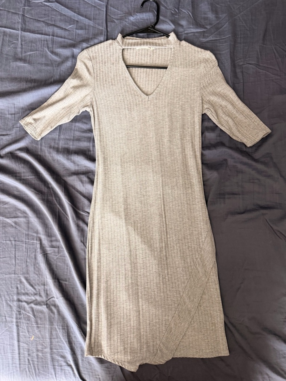 Heart Hips Ribbed V-Neck Midi Dress in Light Gray